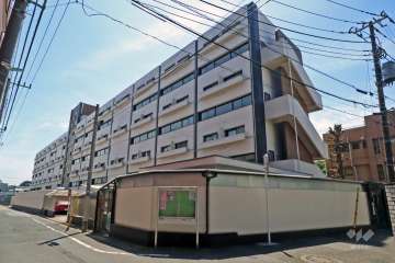 目黒セントラルマンションの外観(北西側から)