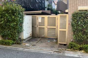 駐輪場出入口