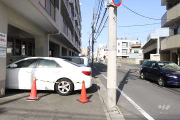 敷地内駐車場（屋外平面式）