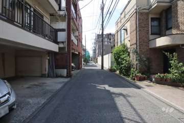 敷地東側の前面道路　