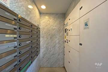 宅配ボックスと共用ポスト