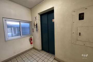 共用エレベーター