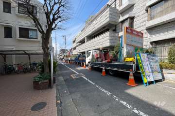 敷地南側の前面道路　