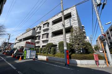 ロワヴェール学芸大学の外観（南東側から）