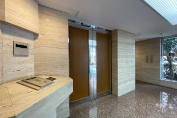 エントランスホール　