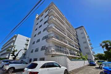 秀和清水池レジデンスの外観（南西側から）