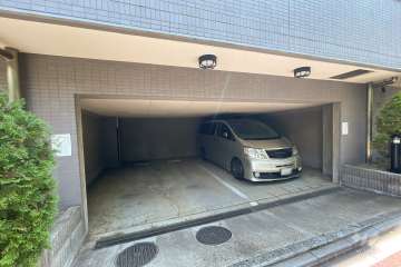敷地内駐車場（屋内平面式）