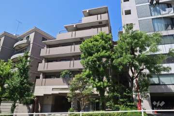 ライオンズステージ渋谷松見坂の外観（南側から）