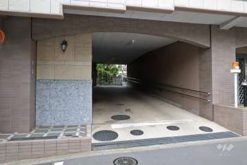 駐車場出入口