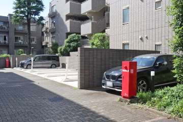 敷地内駐車場（屋外機械式と屋外平面式）