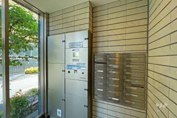 宅配ボックスと共用ポスト