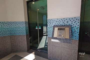 エントランスはオートロック付きです。