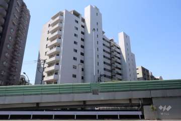 目黒パークマンションの外観(北東側から)