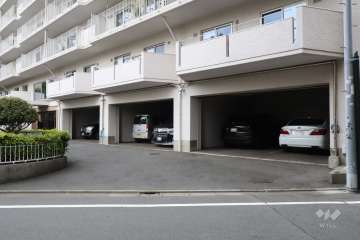 敷地内駐車場（屋内平面式）