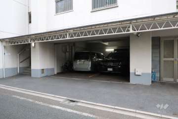 敷地内駐車場（屋内平面式）