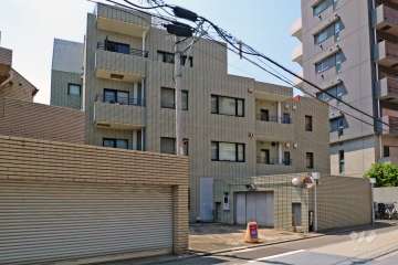 コスモセシオン目黒の外観（南東側から）