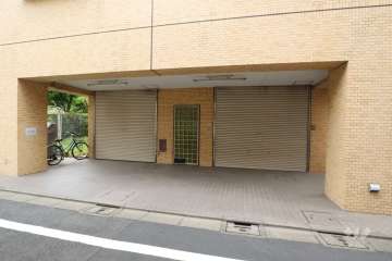 敷地内駐車場（屋内平面式）