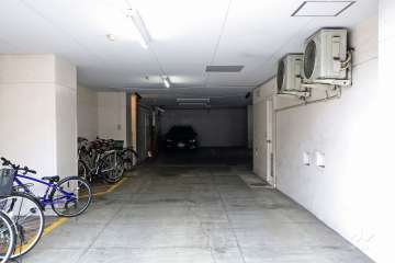 敷地内駐車場（屋内平面式）