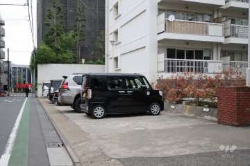 敷地内駐車場（屋外平面式）