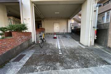 敷地内駐車場（屋内平面式）