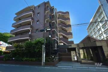 コスモ都立大学の外観（北東側から）