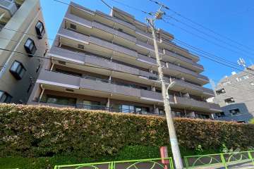 コスモ都立大学の外観（南西側から）