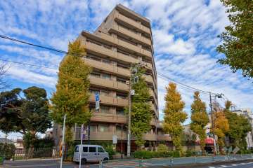 ファミール八雲の外観（南西側から）