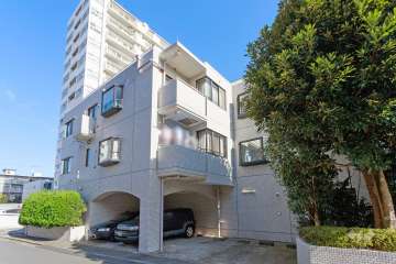 パレロワイヤル目黒平町の外観（南西側から）