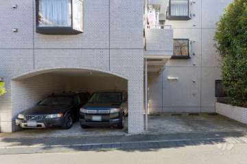 敷地内駐車場（屋内平面式）