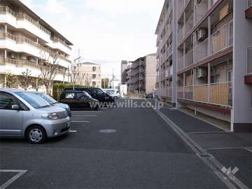 敷地内駐車場（屋外平面式）