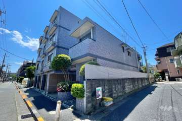 セザール大岡山ガーデンの外観（北側から）