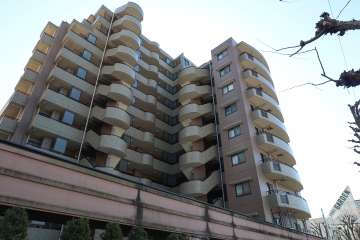 ルイシャトレ自由が丘の外観(北東側から)