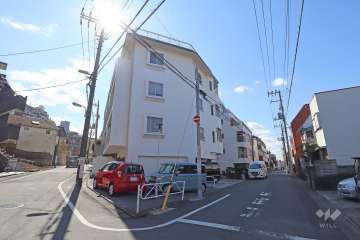 自由ケ丘スカイハイツの外観（北東側から）