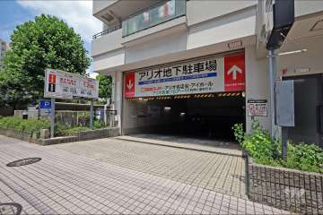 駐車場の出入り口