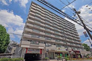 アリオ2の外観（南西側から）