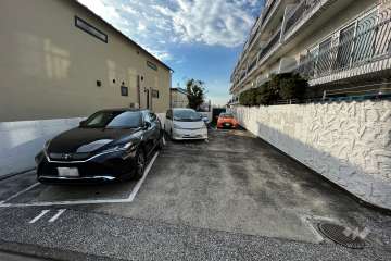 敷地内駐車場（屋外平面式）