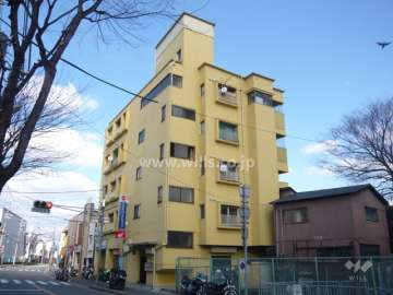森本マンションの外観（南から）