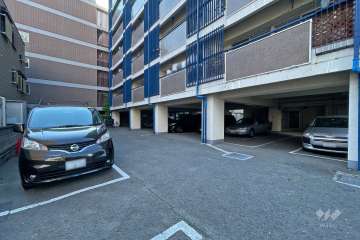 敷地内駐車場（屋外平面式・屋内平面式）