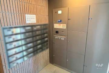 共用ポストと宅配ボックス