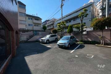 敷地内駐車場（屋外平面式）