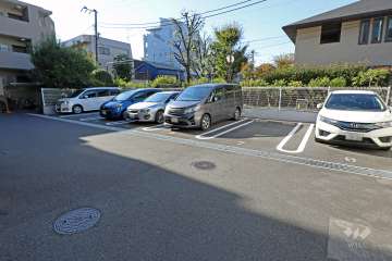 敷地内駐車場（屋外平面式）