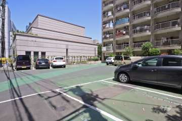 敷地内駐車場（屋外平面式）