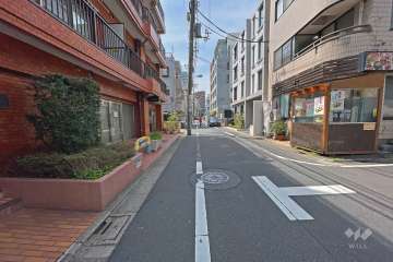 敷地北西側前面道路