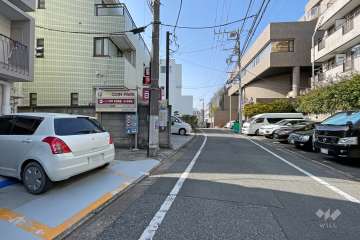 敷地北東側の前面道路