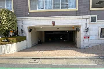 敷地内駐車場（屋内機械式）