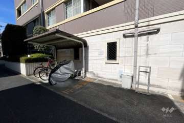 駐輪場（屋根付き）