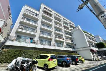 シャンボール第2目黒の外観（北西側から）