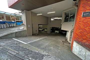 駐車場の出入り口