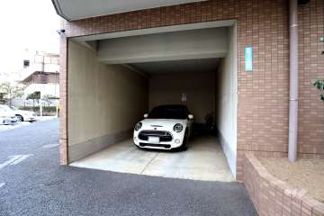 敷地内駐車場（屋内平面式）
