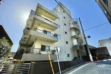 ドミール目黒の外観（東側から）